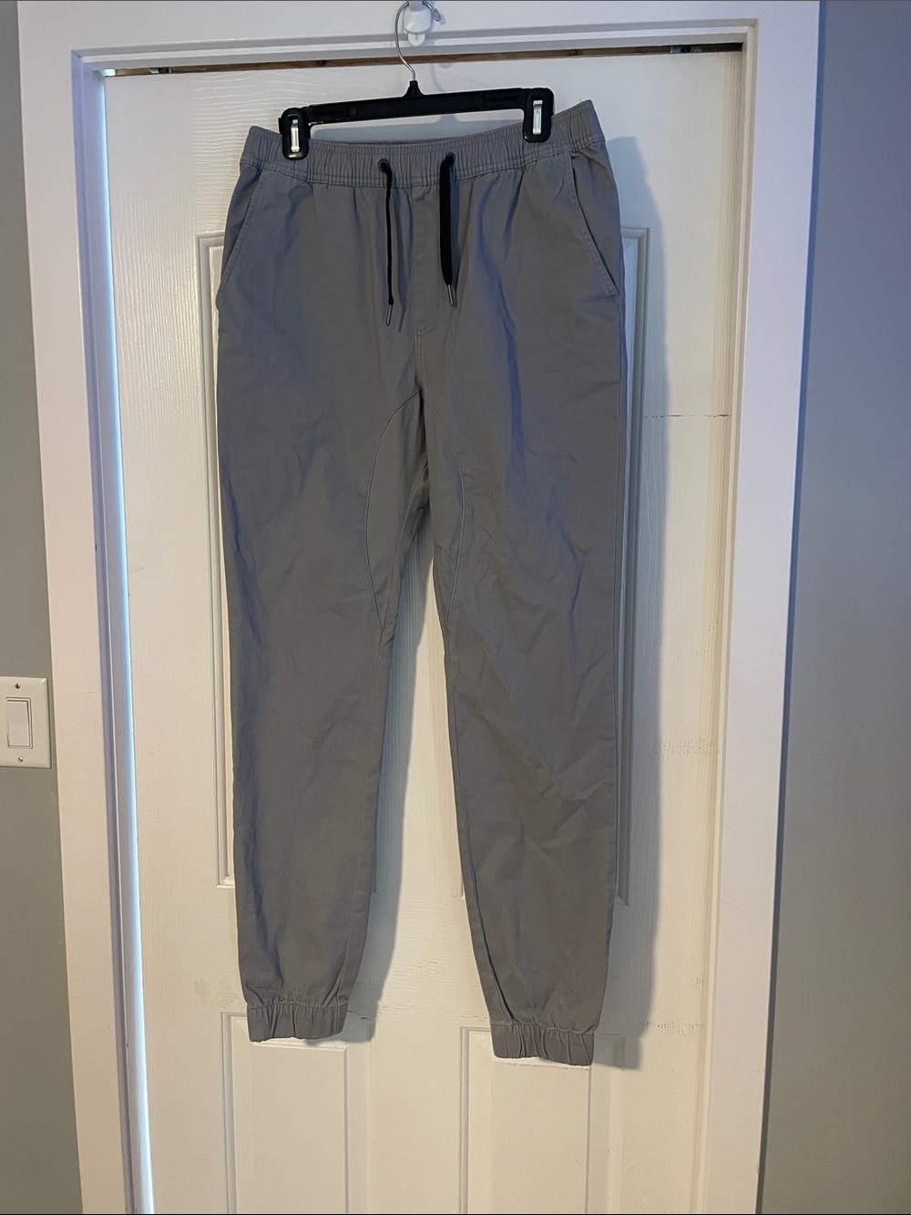 Zanerobe Men's Light Gray Jogger Pants with Drawstring Brand New with tags
